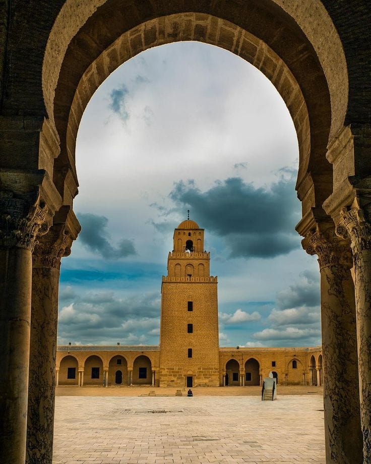 القيروان: الجامع الكبير والمواقع المقدسة